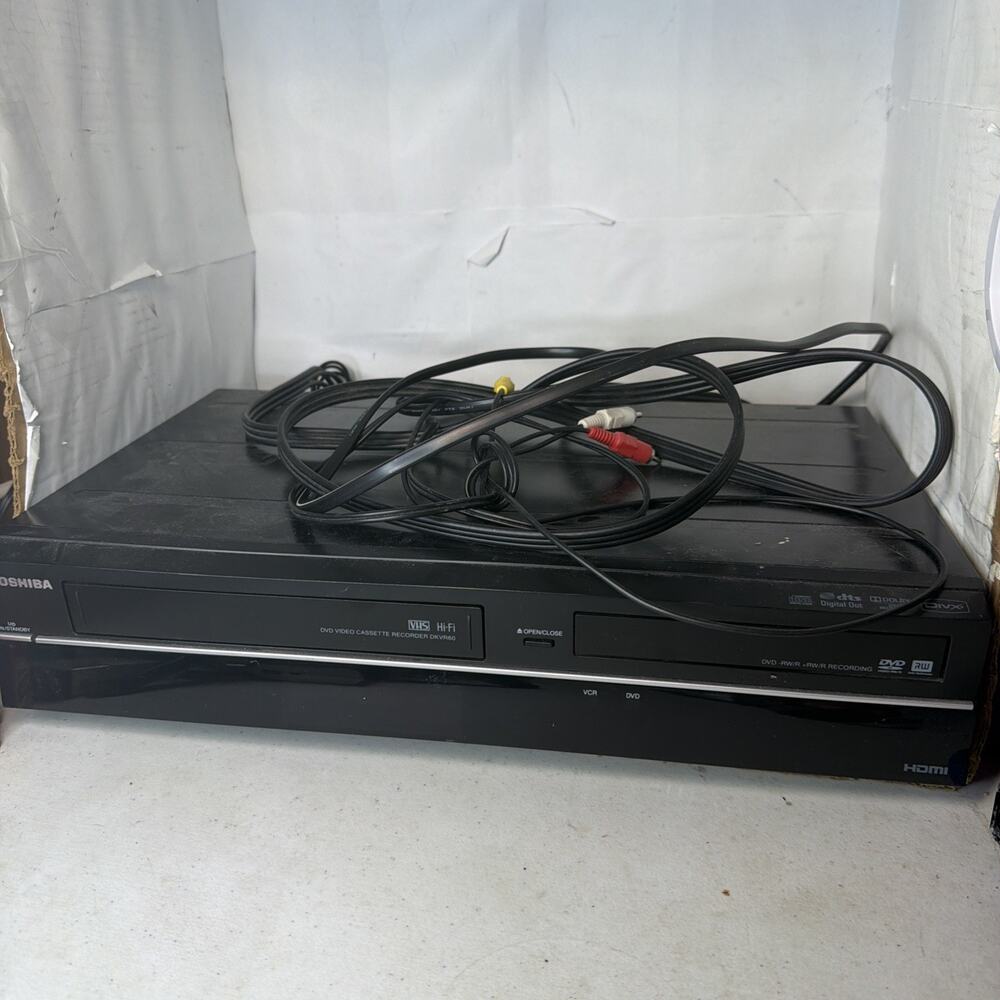 Vintage Toshiba DKVR60KU 4-Head VCR, CD DVD-R/Recorder For PARTS OR REPAIR Only